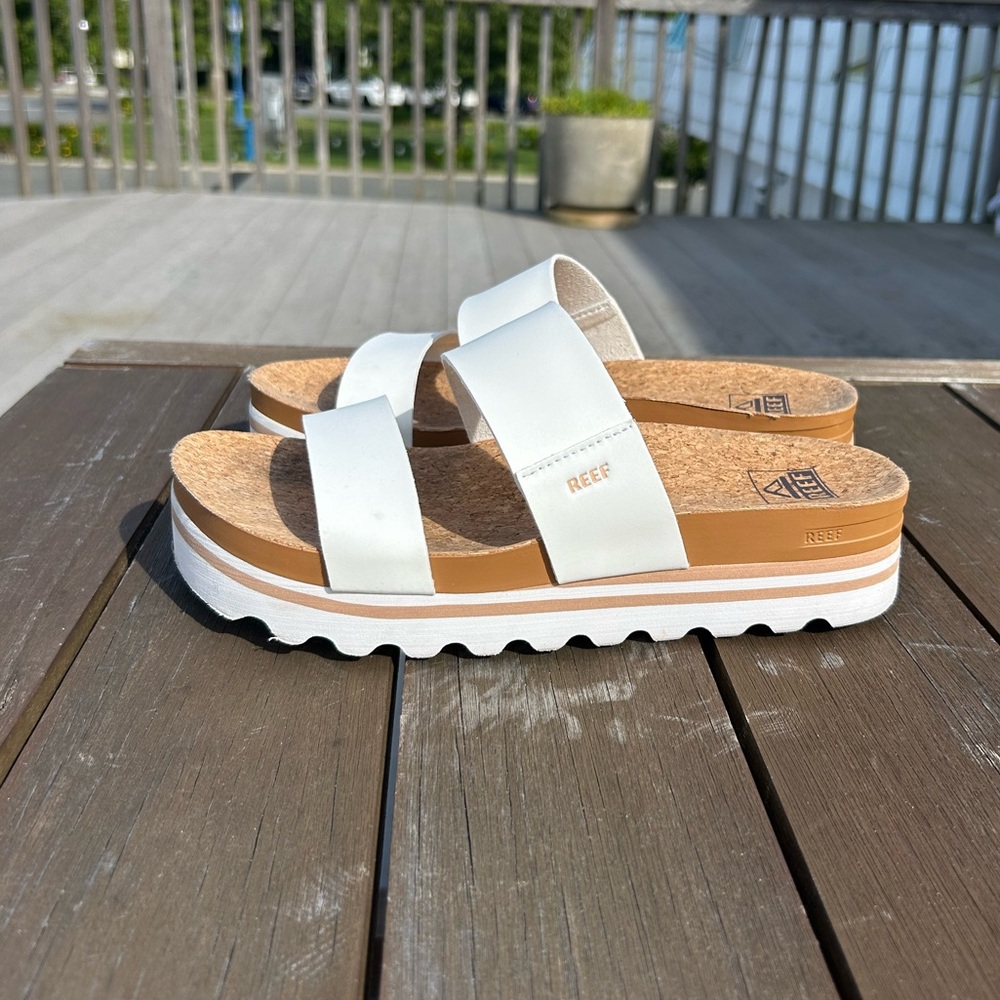 Reef Cushion Vista Hi Women’s Sandal Size 8